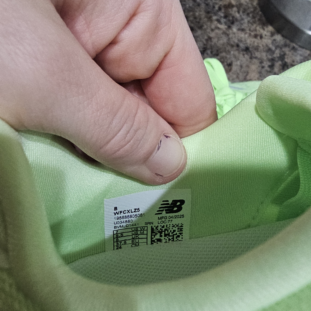 New Balance Women's Green Running Shoes - Picture 6 of 6